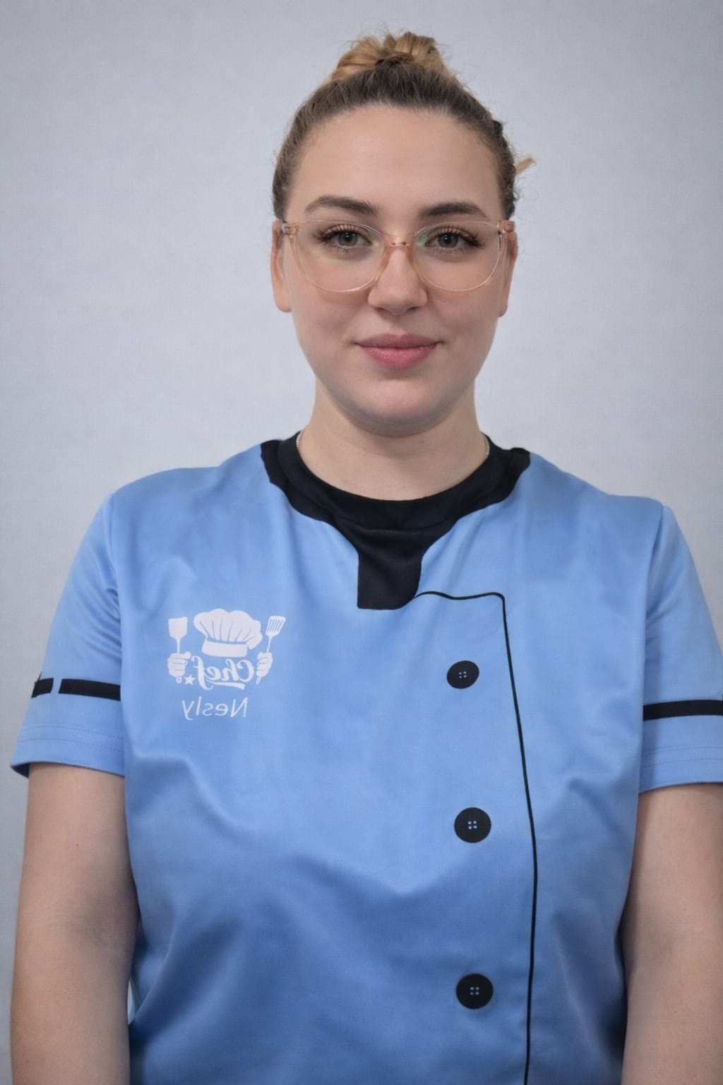 Cocinera - Nesly Nurdenizova